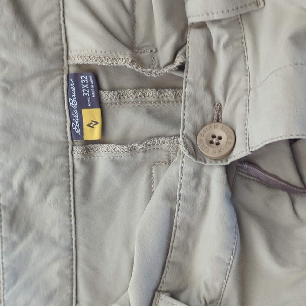 Eddie Bauer 32x32 khaki pants